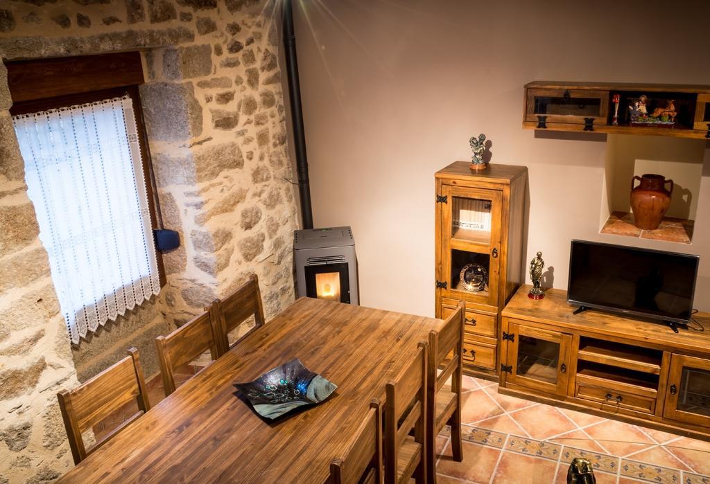 Casa Rural El Meson Фермоселье Экстерьер фото